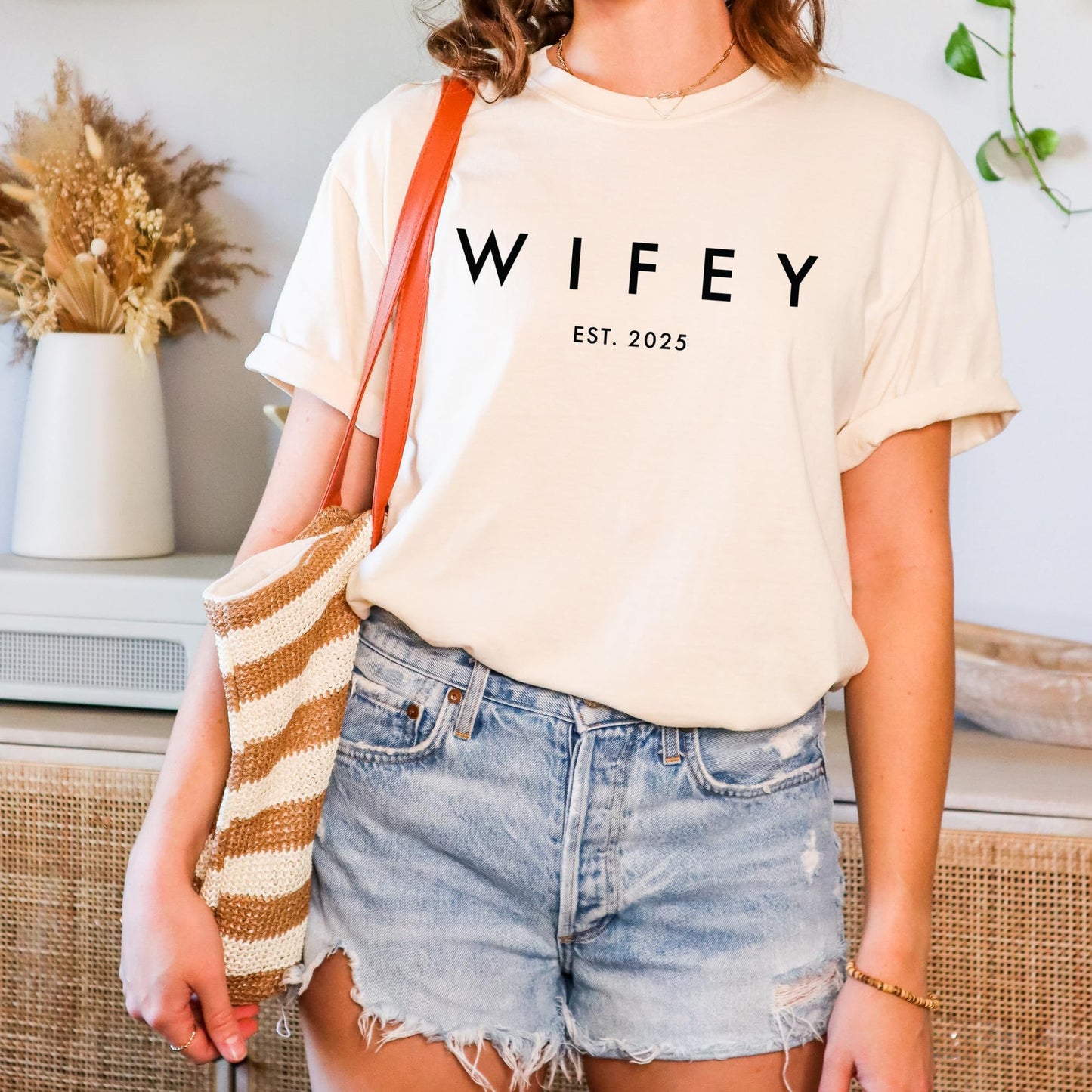 Couple T-Shirt for Men, Women, Hubby and Wifey Est. 2025 Honeymoon Shirt 100% Cotton Retro Look Oversized Graphic Tee