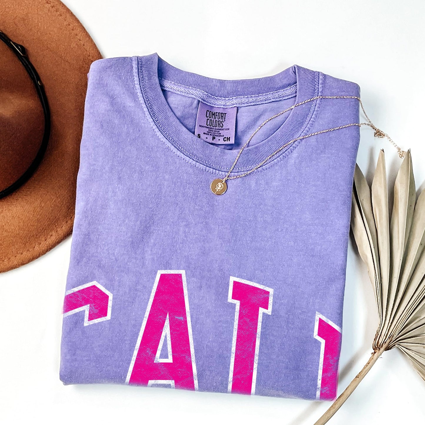 Tee Territory Cali Blossom T-Shirt, Graphic Tee for Women, Men, Unisex, 100% Cotton