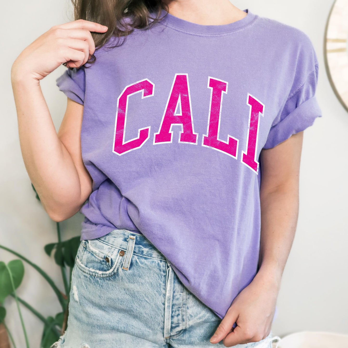 Tee Territory Cali Blossom T-Shirt, Graphic Tee for Women, Men, Unisex, 100% Cotton
