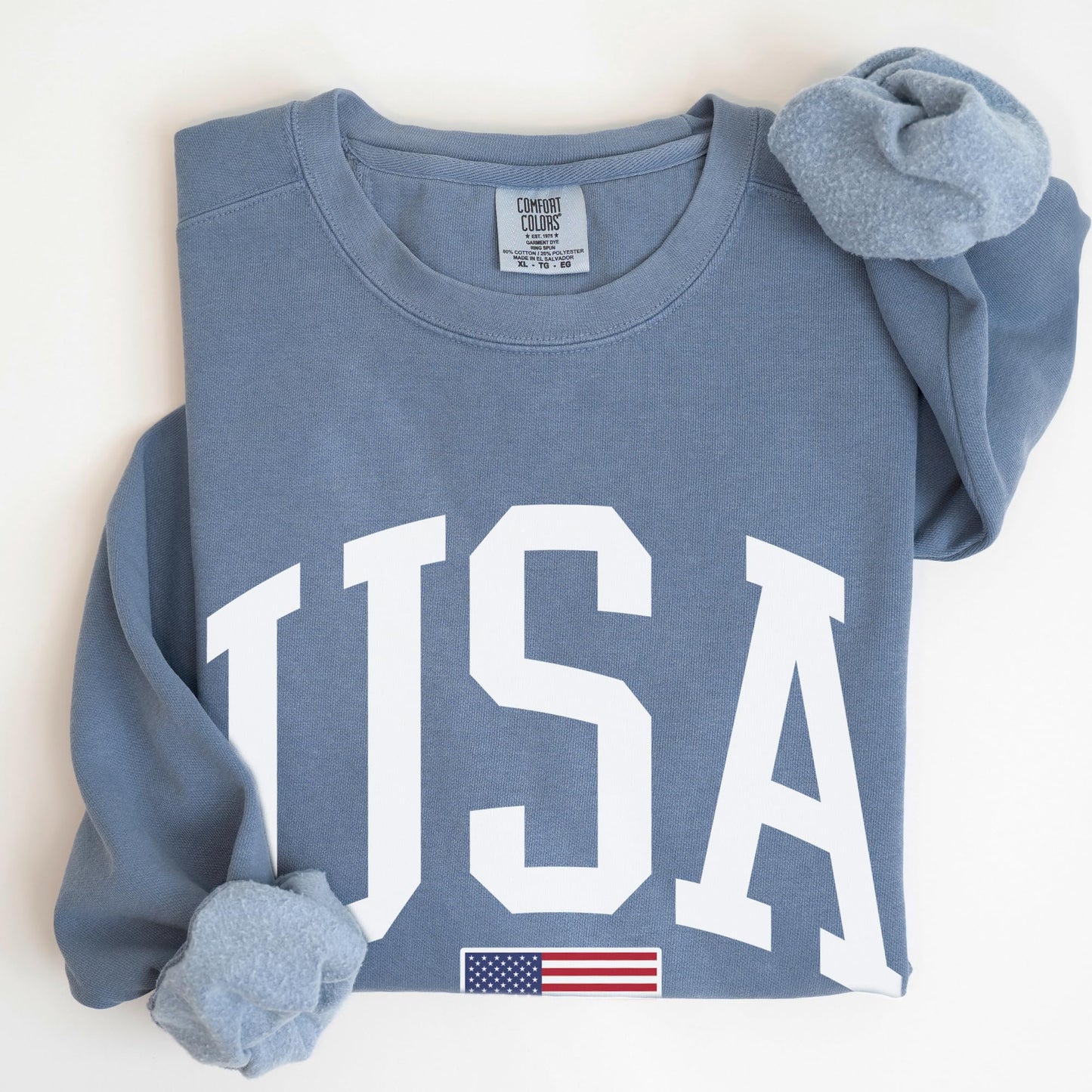 USA Flag Graphic Sweatshirt for 4th of July – Unisex Pullover for Women and Men, 80% Cotton, Perfect for Independence Day
