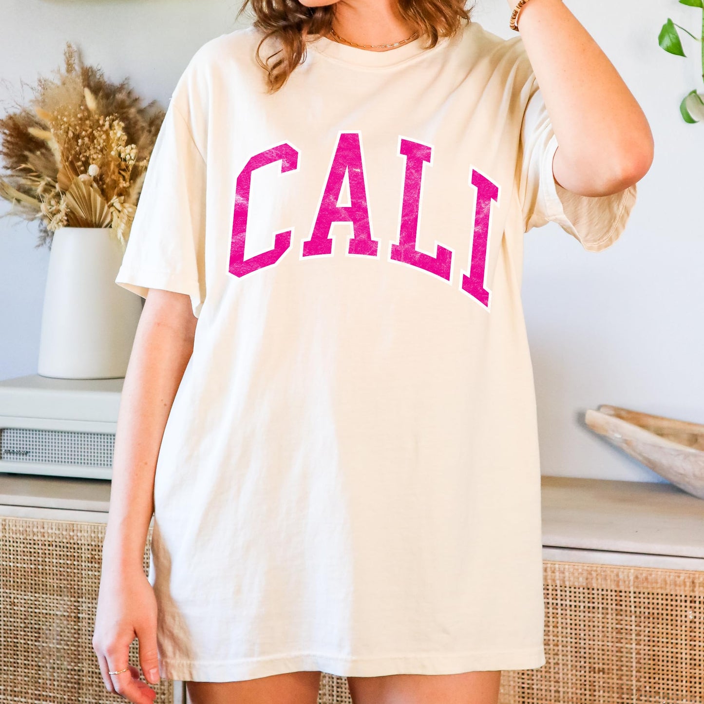Tee Territory Cali Blossom T-Shirt, Graphic Tee for Women, Men, Unisex, 100% Cotton