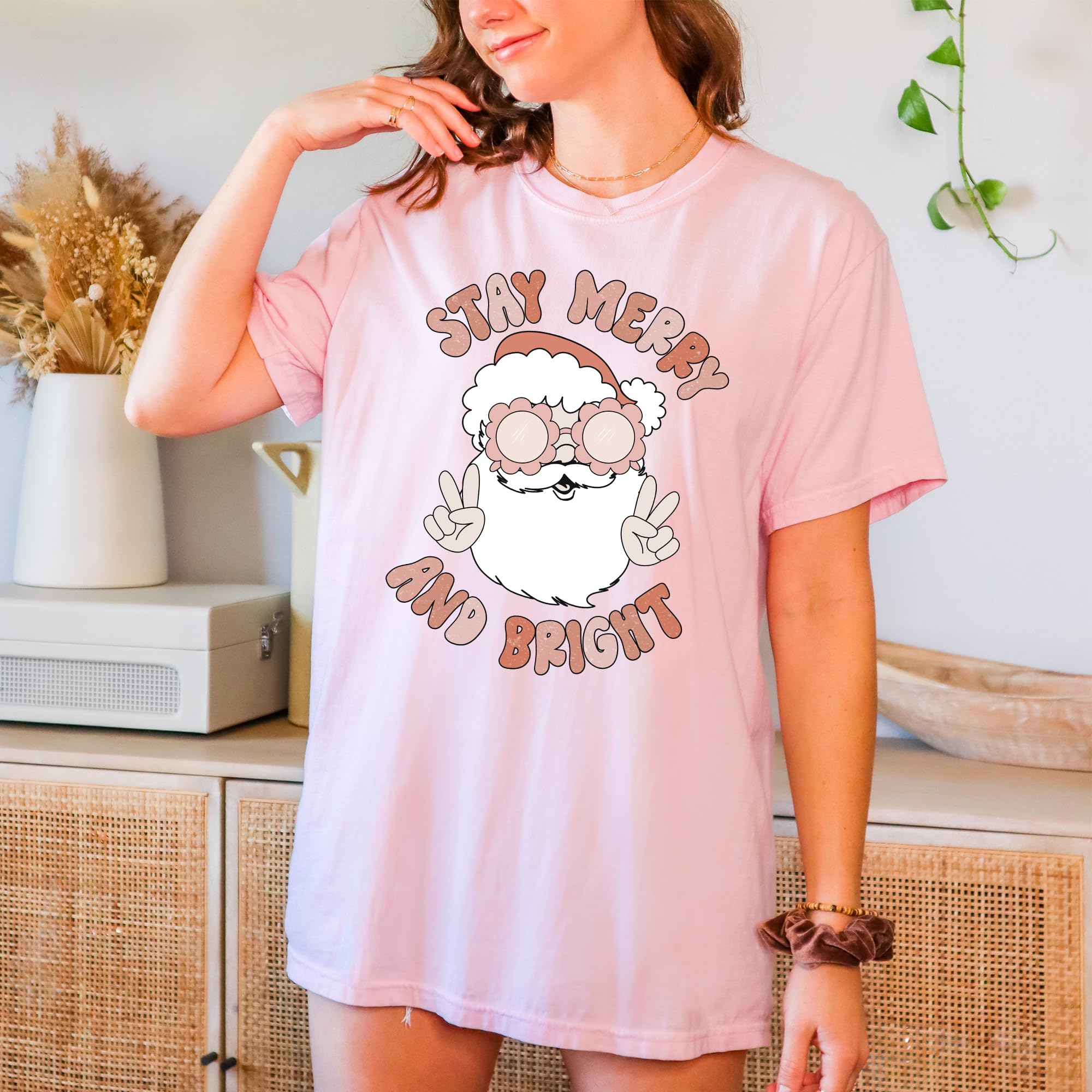 Tee Territory Christmas Design Blossom T-Shirt: Stay Merry and Bright, Graphic Tee for Women, Men, Unisex, 100% Cotton